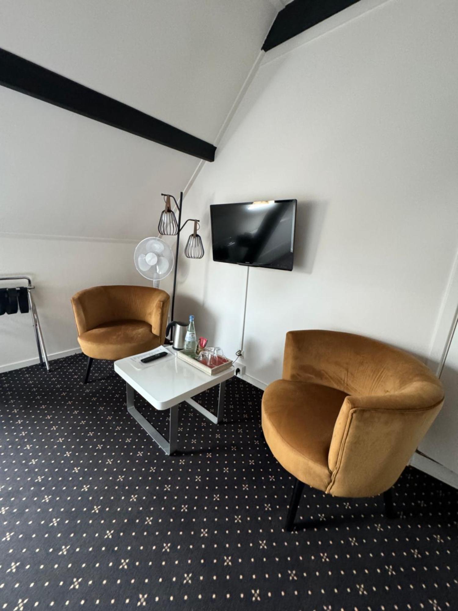 Ouwe Schuure Bed & Breakfast Sluis Exterior photo