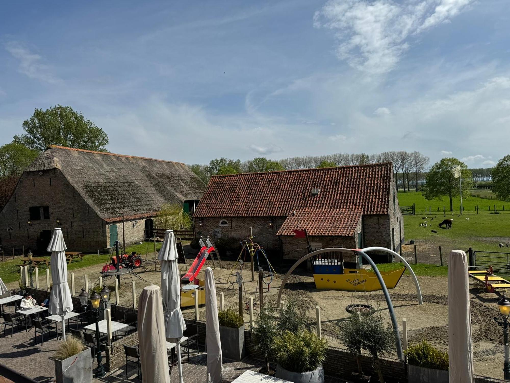 Ouwe Schuure Bed & Breakfast Sluis Exterior photo